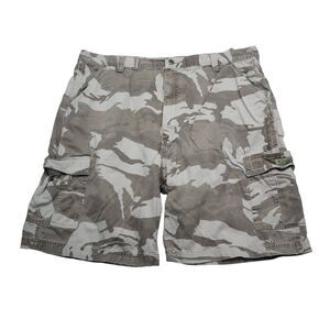 Wrangler Shorts Mens 42 Multicolor Camouflage Belt Loops Button Zip Cargo Shorts